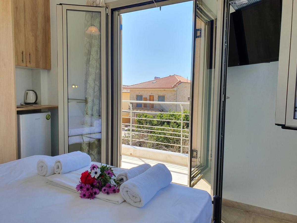 Tasos Rooms Stoúpa Exteriér fotografie